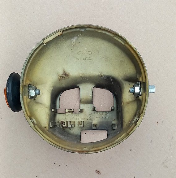 Product image 1 of 2