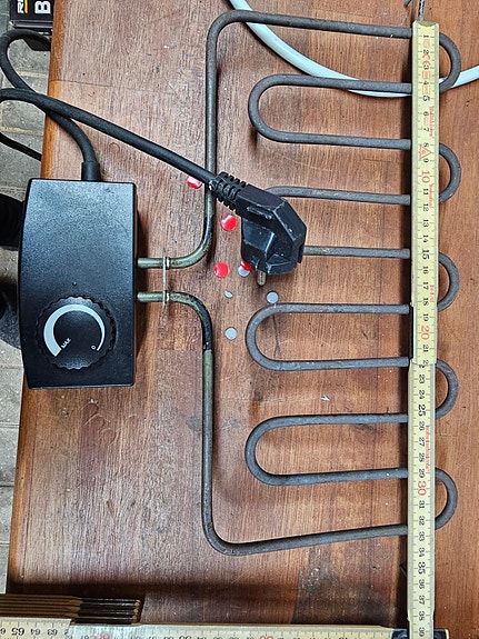 Product image 1 of 2