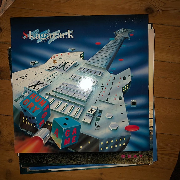 Product image 1 of 8