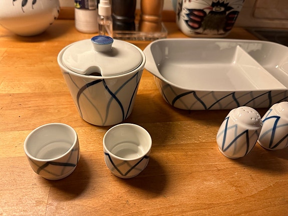 Product image 1 of 2