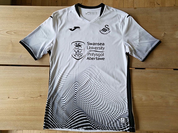 Product image 1 of 8