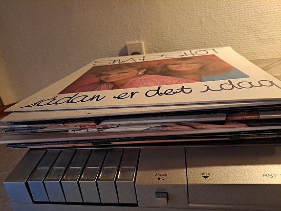 Product image 1 of 8