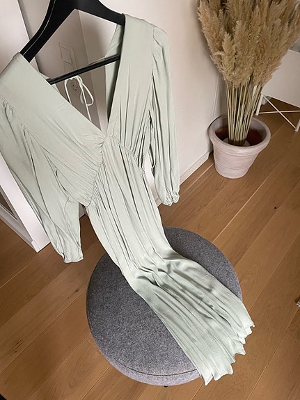 Product image 1 of 7