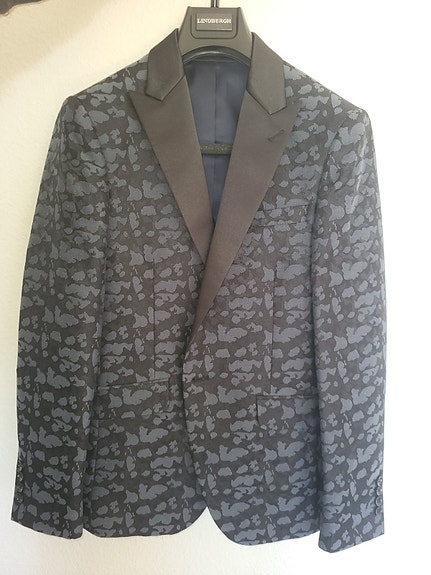 Product image 1 of 8