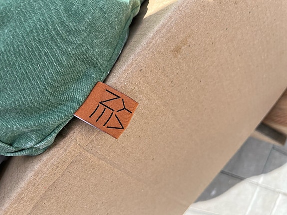 Product image 1 of 2