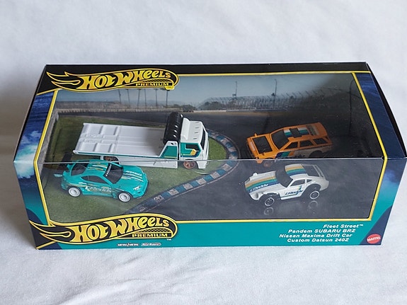 Product image 1 of 3