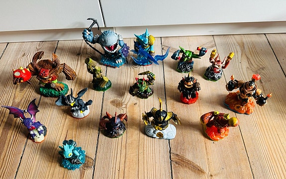 Product image 1 of 3