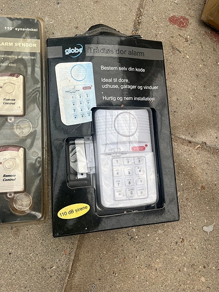 Product image 1 of 4