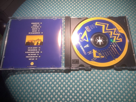 Product image 3 of 3