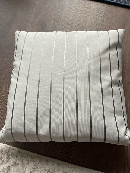 Product image 1 of 8