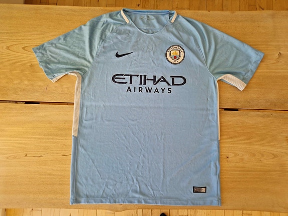 Product image 1 of 8