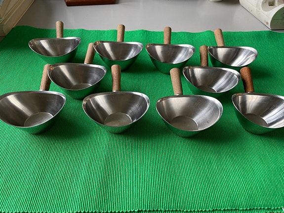 Product image 1 of 8