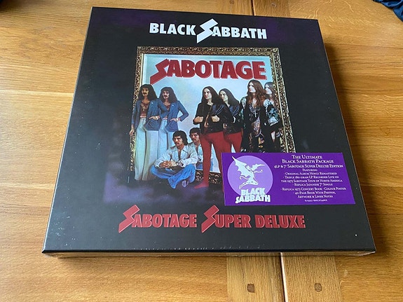 Product image 1 of 3