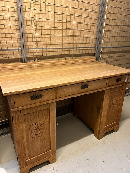 Product image 1 of 8