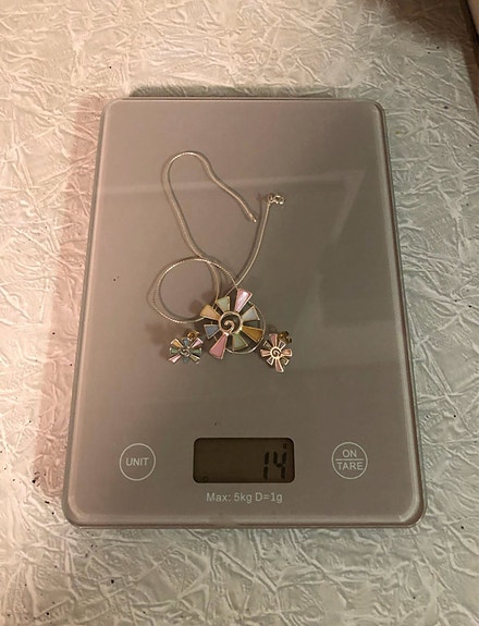 Product image 2 of 8