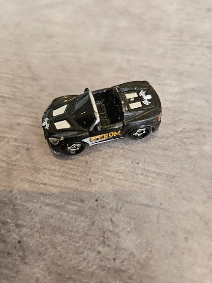 Product image 1 of 3