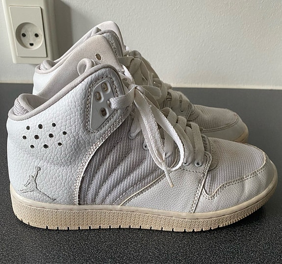 Product image 1 of 8