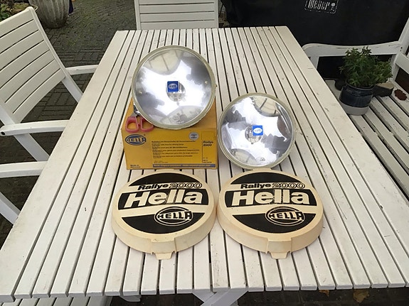 Product image 1 of 2