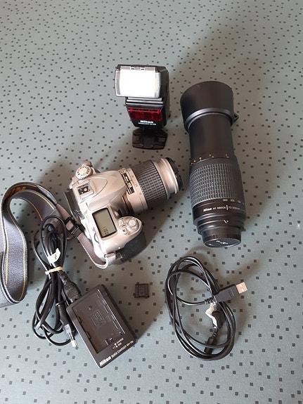 Product image 1 of 3