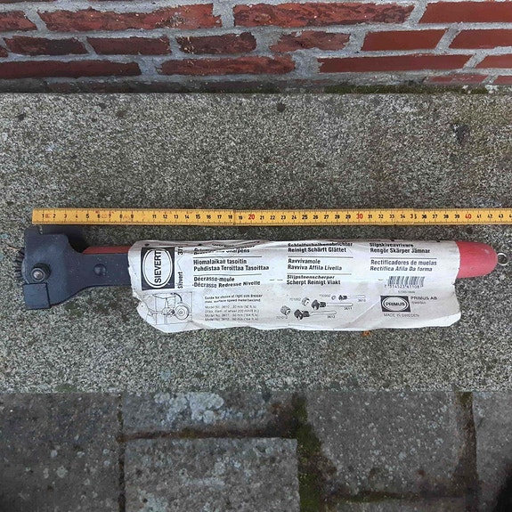 Product image 1 of 2