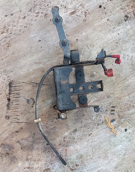 Product image 1 of 2