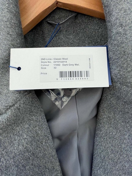 Product image 1 of 6