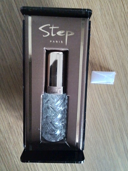 Product image 1 of 3