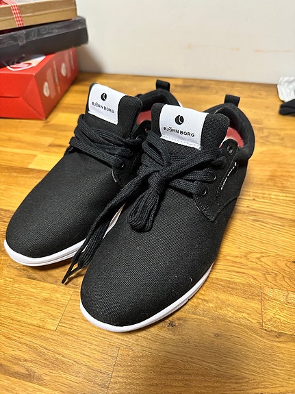 Product image 1 of 4