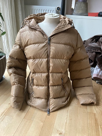 Product image 1 of 7