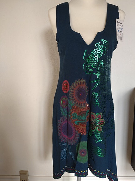 Product image 1 of 8