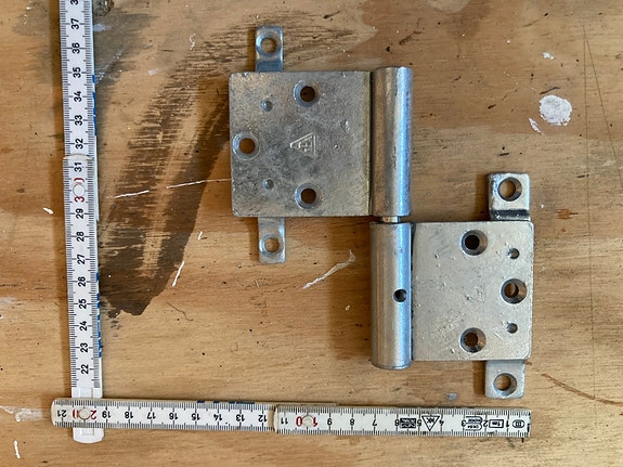 Product image 1 of 2