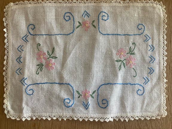 Product image 1 of 4