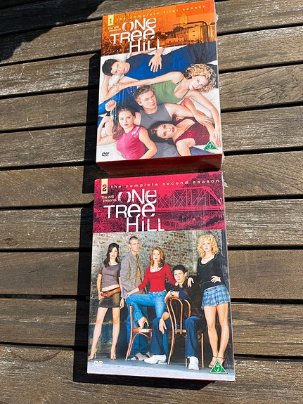 Product image 1 of 2