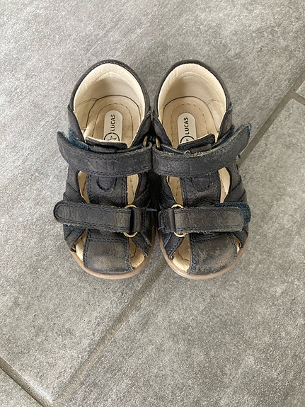 Product image 1 of 2