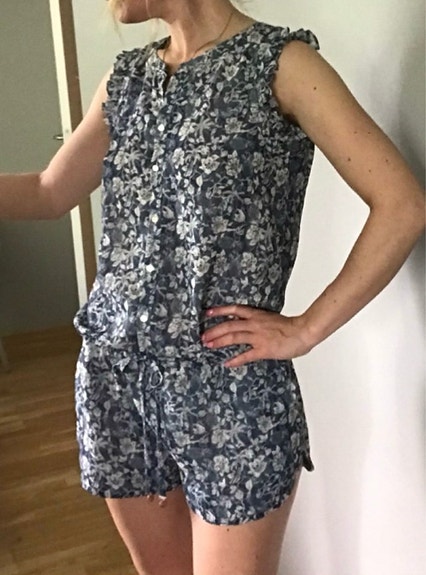 Product image 1 of 8