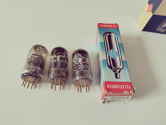 Product image 3 of 3