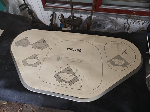 Product image 1 of 3