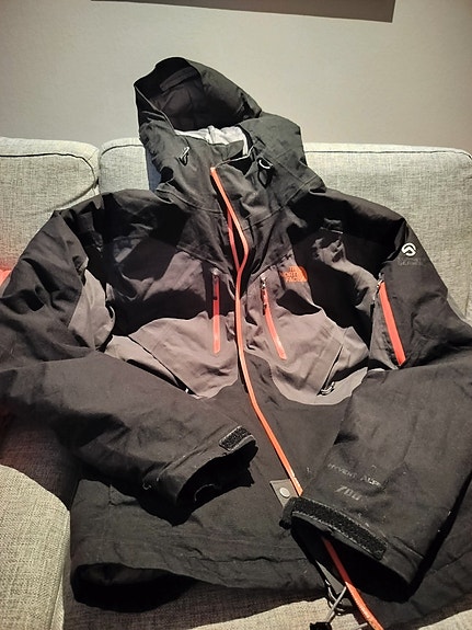 Product image 1 of 8