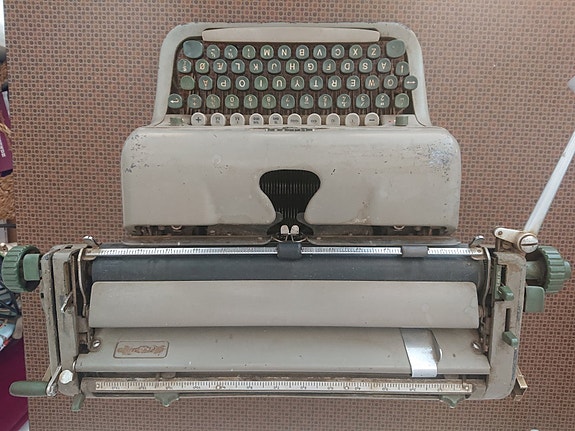 Product image 7 of 8