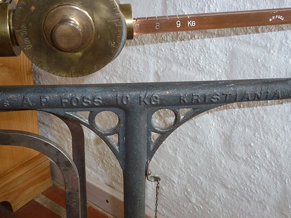 Product image 2 of 7