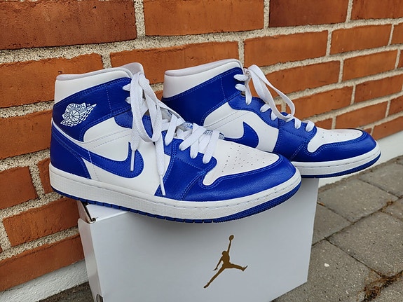 Product image 1 of 6