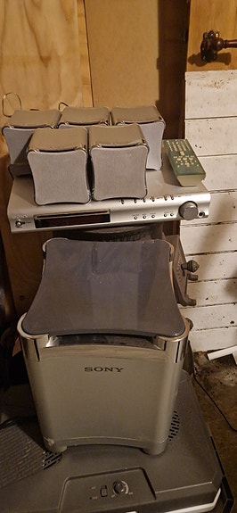 Product image 1 of 3