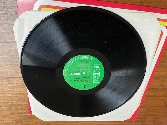 Product image 3 of 3