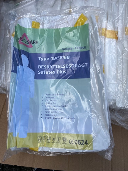 Product image 1 of 2