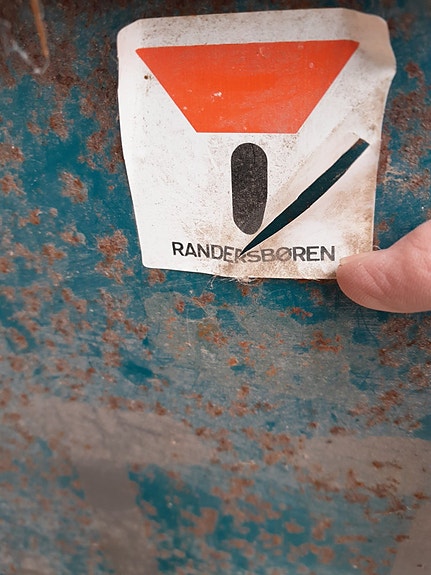 Product image 1 of 3