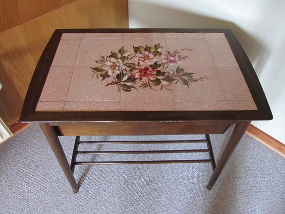 Product image 1 of 2