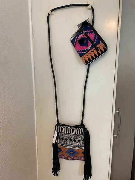 Product image 1 of 8