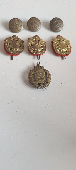 Product image 1 of 2