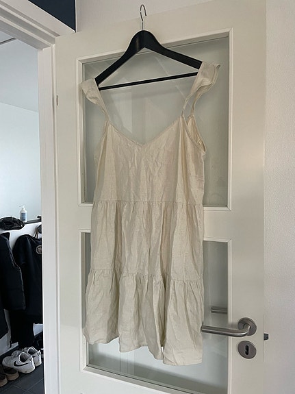 Product image 1 of 8