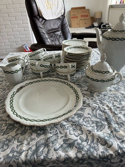 Product image 1 of 4